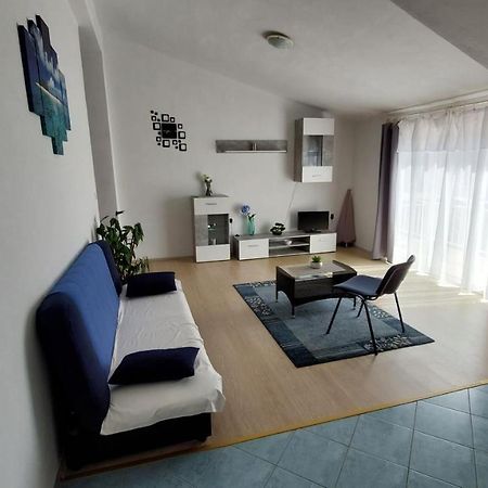 Apartments Julija Χβαρ Εξωτερικό φωτογραφία