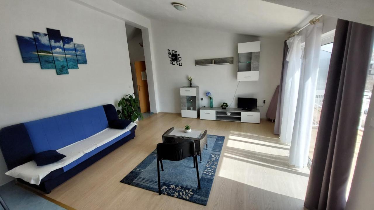 Apartments Julija Χβαρ Εξωτερικό φωτογραφία