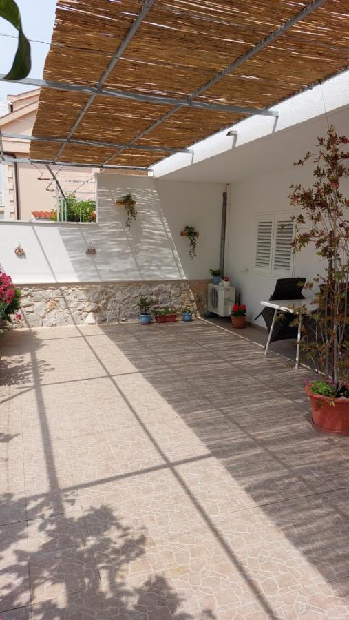Apartments Julija Χβαρ Εξωτερικό φωτογραφία