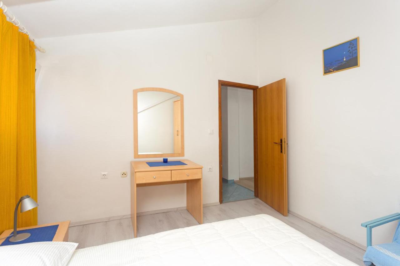 Apartments Julija Χβαρ Εξωτερικό φωτογραφία