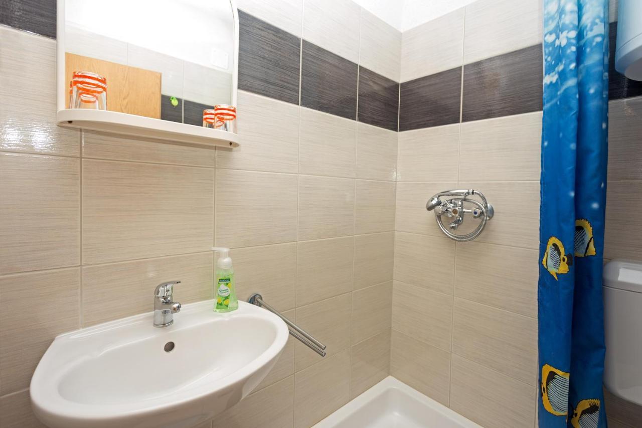 Apartments Julija Χβαρ Εξωτερικό φωτογραφία